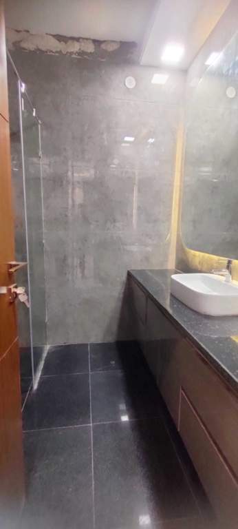  luxury builder floor tgs realtors 300 Bathroom