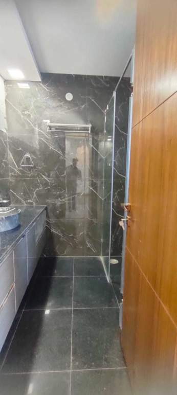  luxury builder floor tgs realtors 300 Bathroom