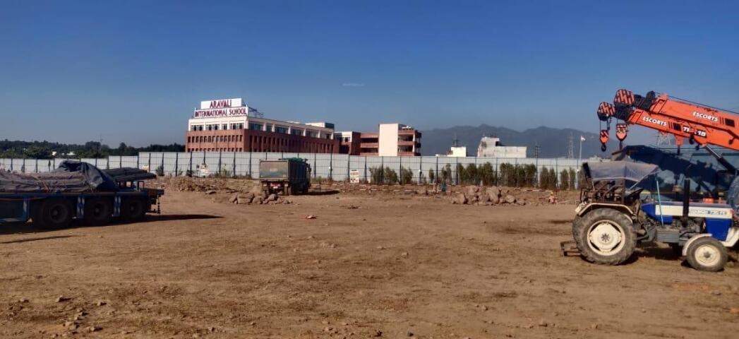 DLF The Valley Orchard