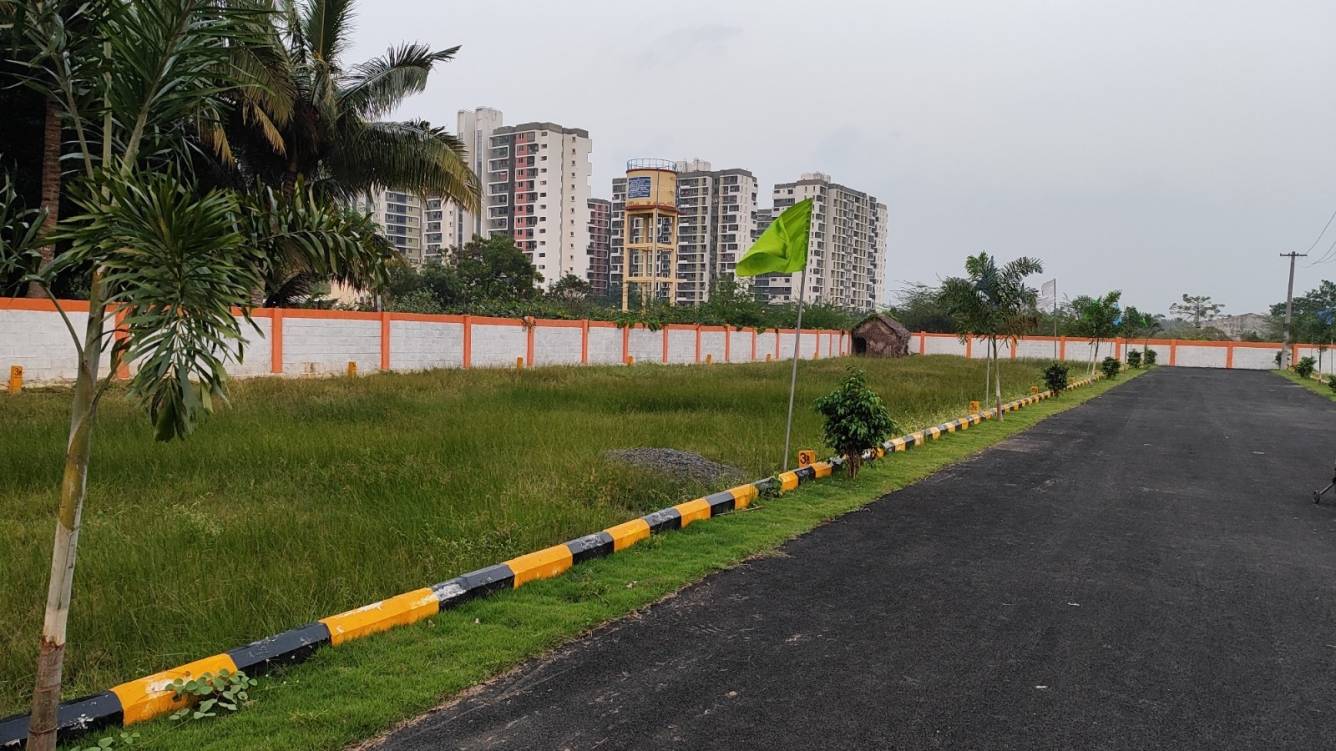  dvr pradhan nagar Plot