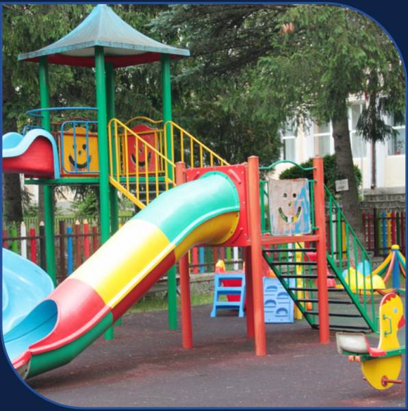  classic-meadows Children's play area