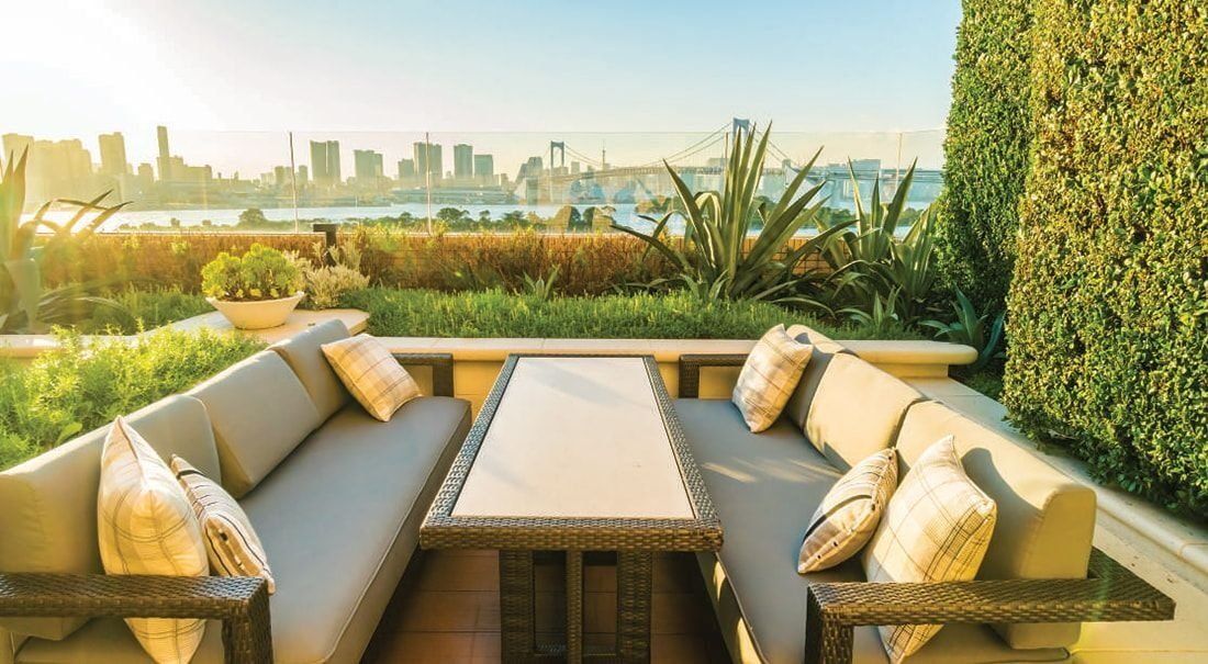  palazzo Senior Citizen Sitout