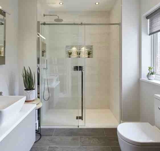  olympus-towers Bathroom