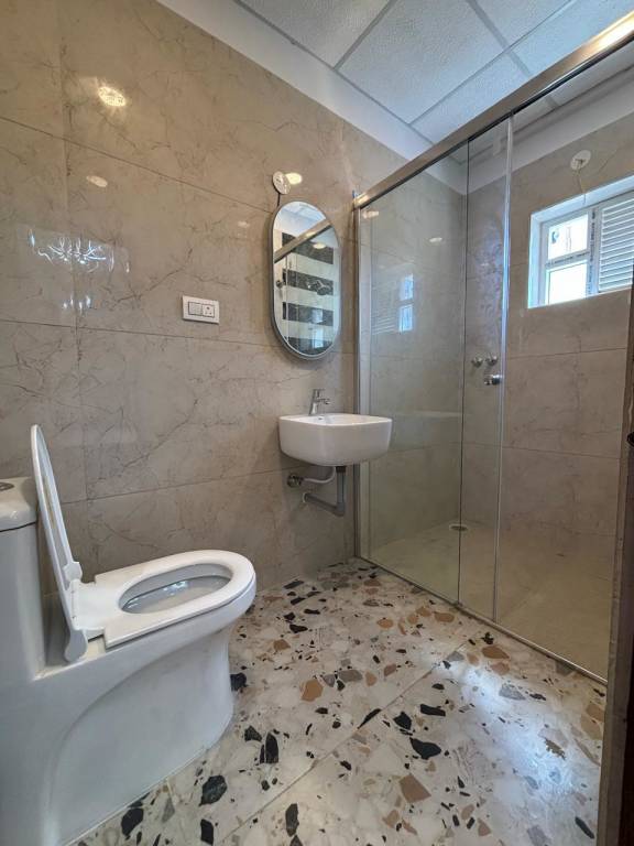  lourdes nest Bathroom