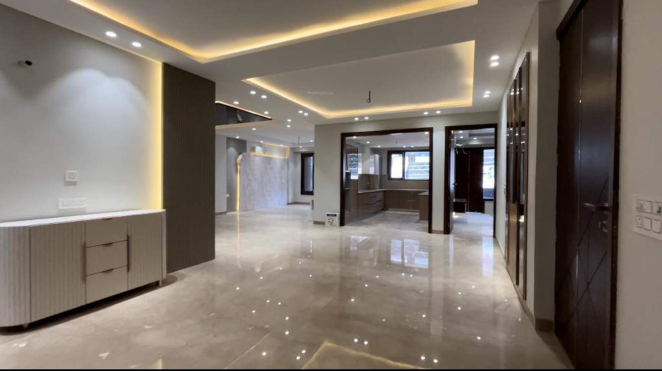 kamra luxury floors Living Area