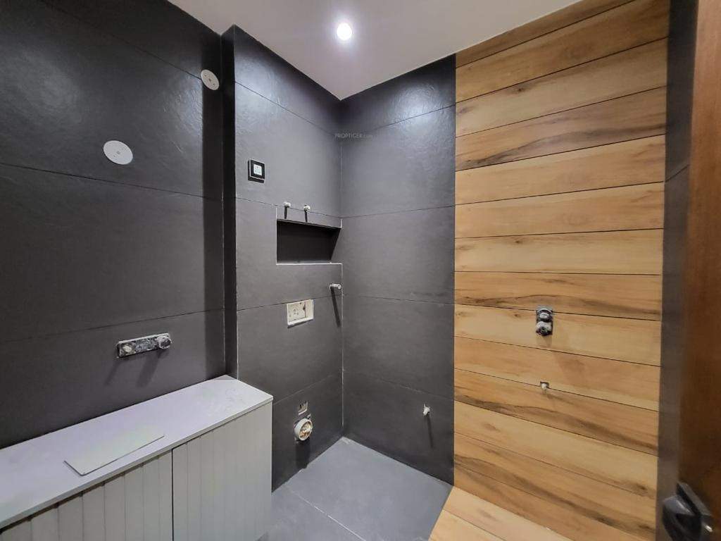  prabhu luxury flats Bathroom