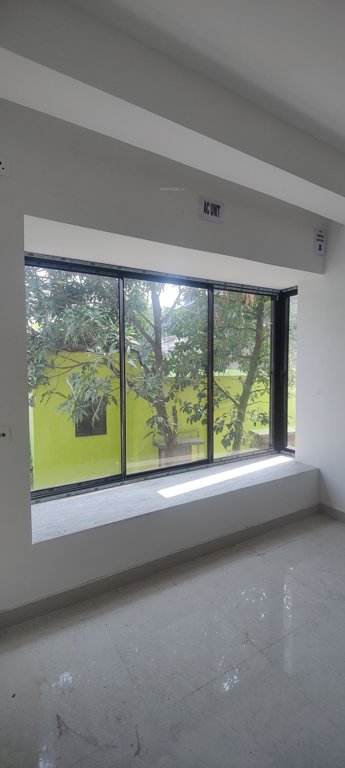  samyra flora Living Area