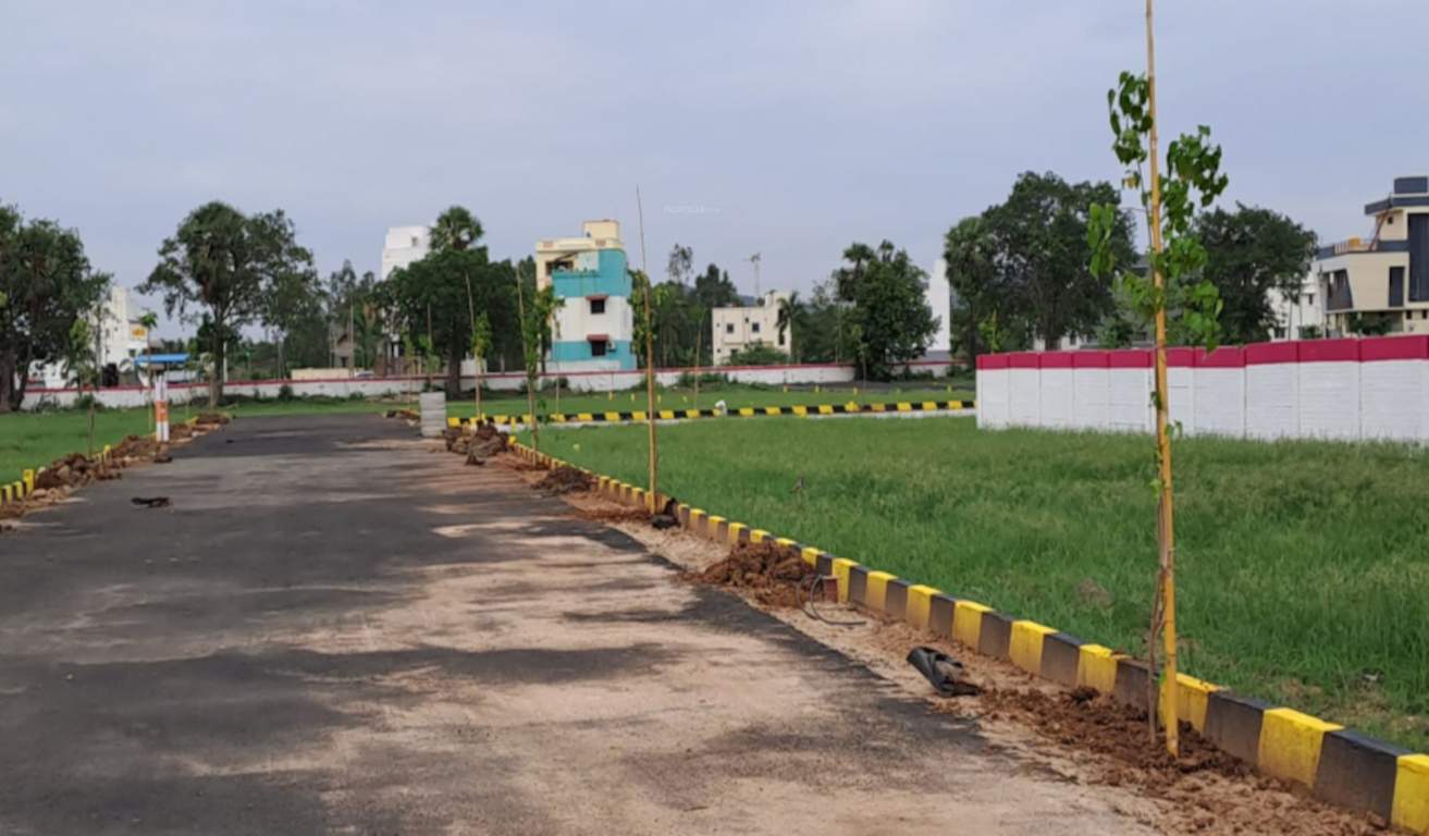  s and p the crest Internal Roads