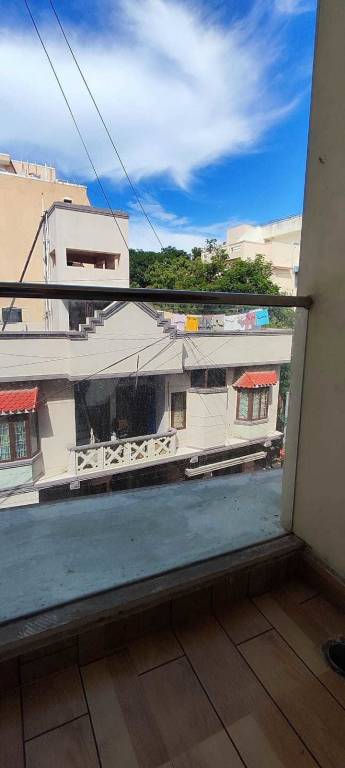  homes apartment Balcony