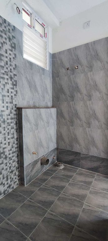  homes apartment Bathroom