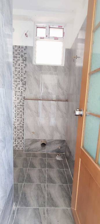  homes apartment Bathroom