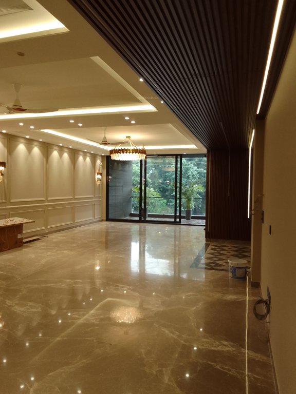  estate floor 2 Living Area