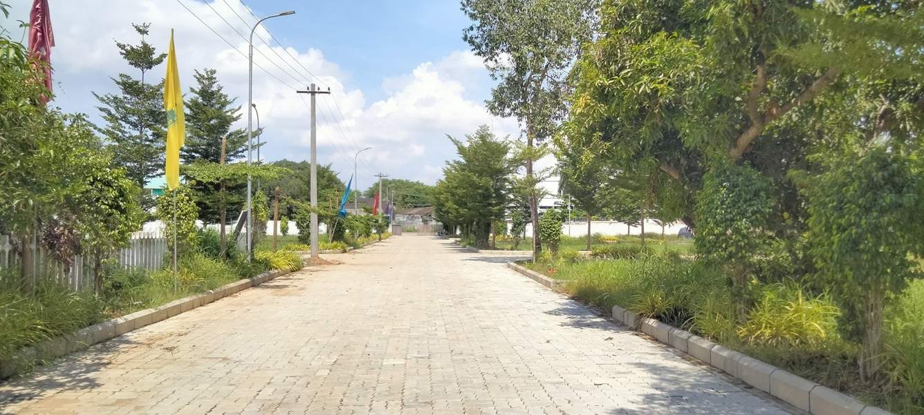  the crest phase 2 Internal Roads & Footpaths