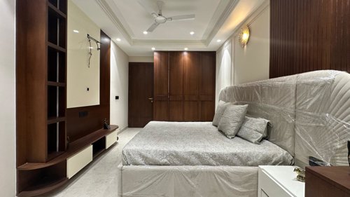 Bedroom villa-luxury-floors Bedroom