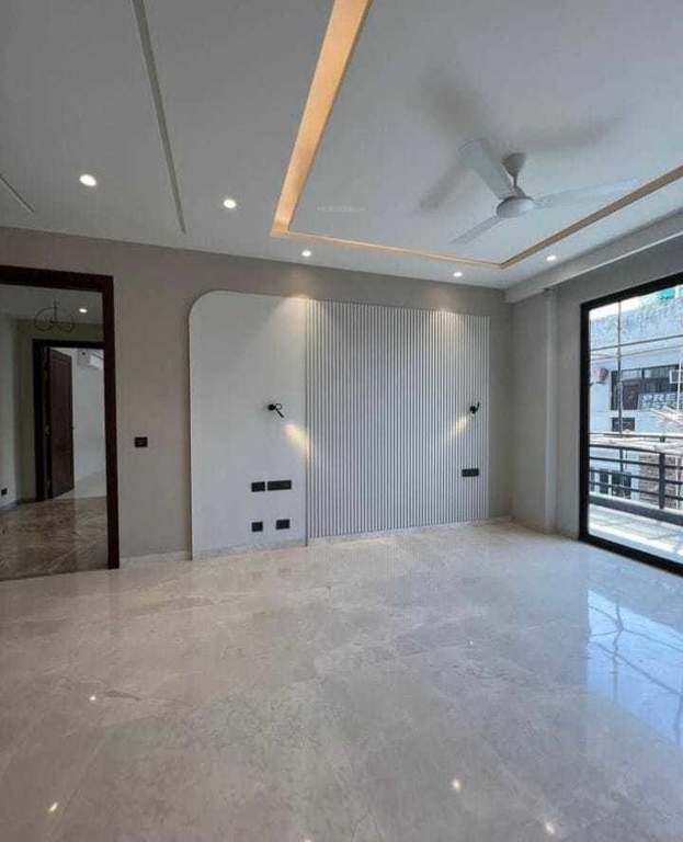  estate floors 6 Living Area