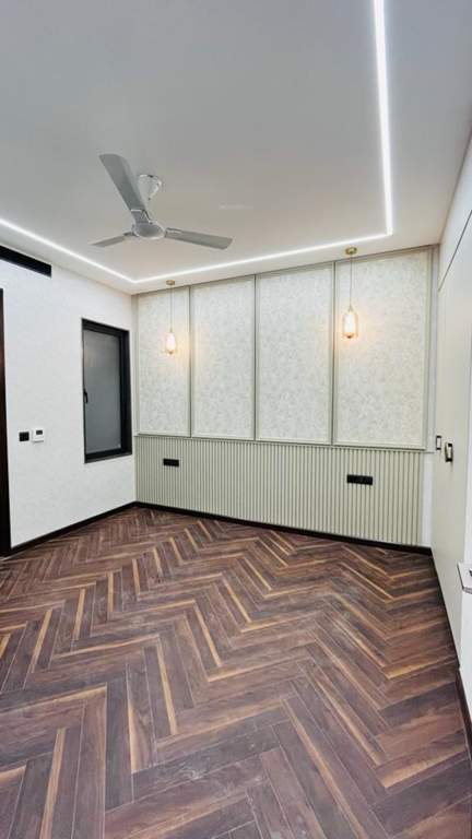  estate floors 7 Bedroom