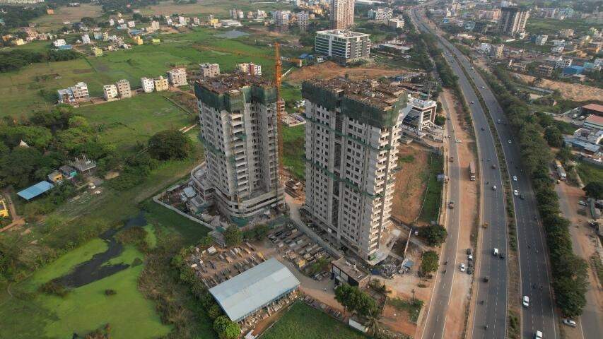  levels Construction Status Apr 25