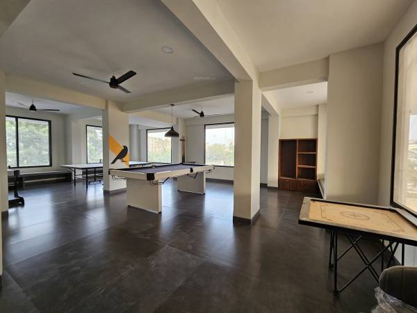  eminence Indoor Games