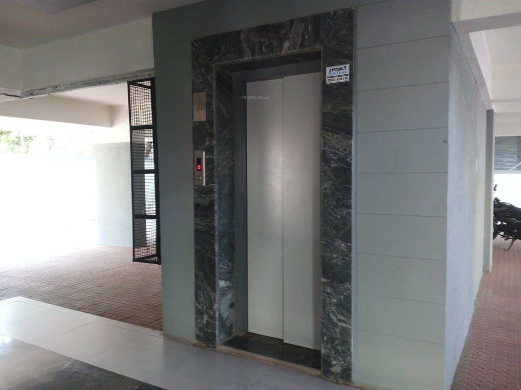  vaastu dreams iii Lift(s)