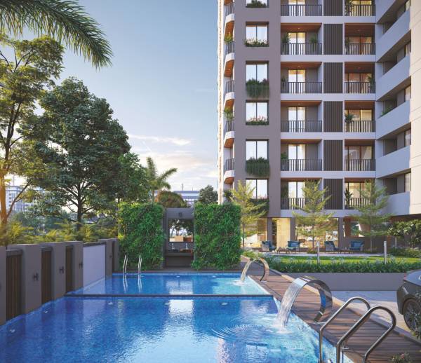  luxuria Swimming Pool