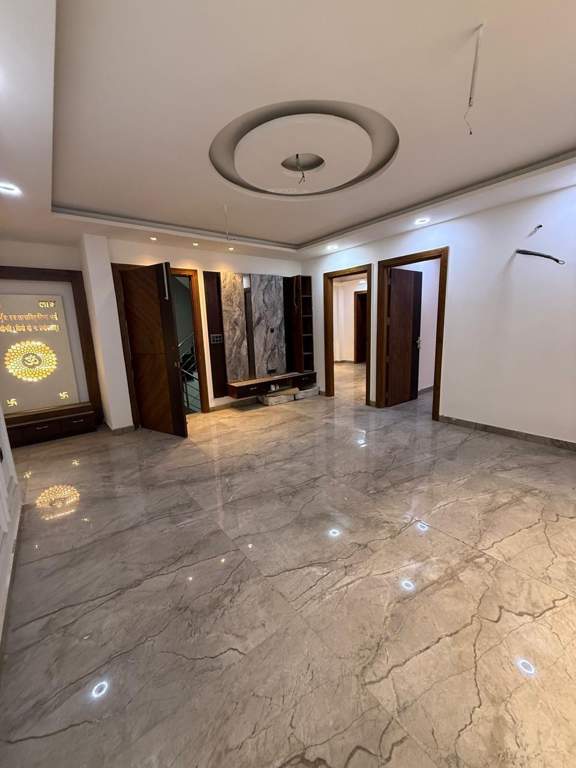  luxury floors  Living Area