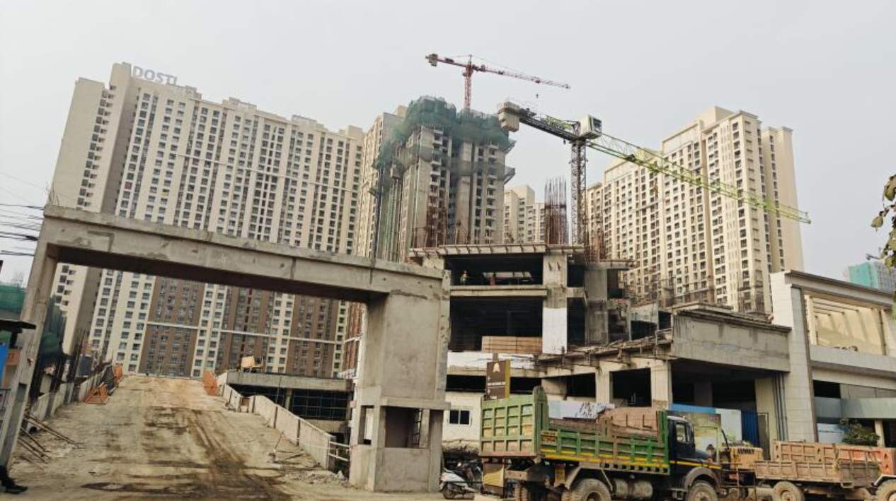 west county phase 6 dosti maple Maple Wing A Building No 4 Construction Status Jan 25