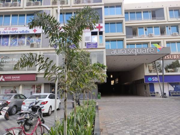  aura-square Entrance Lobby