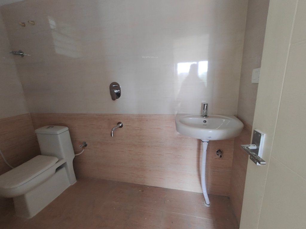  sai nandana royal Bathroom