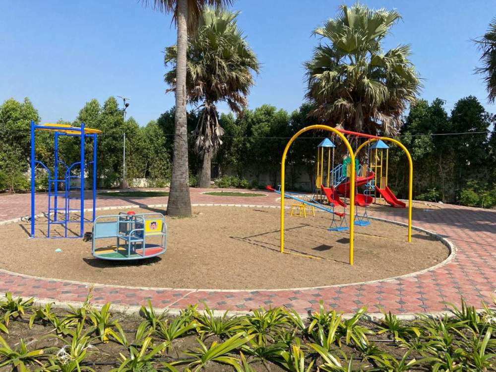 silver park 15 Children's play area