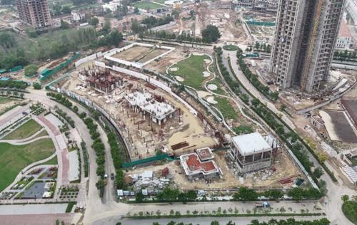  one-world-pinnacle Tower 1 Construction Status July-25