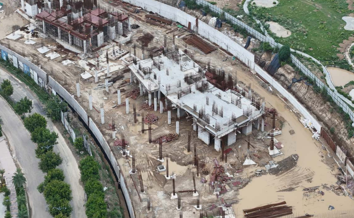  one world pinnacle Tower 2 Construction Status July 25