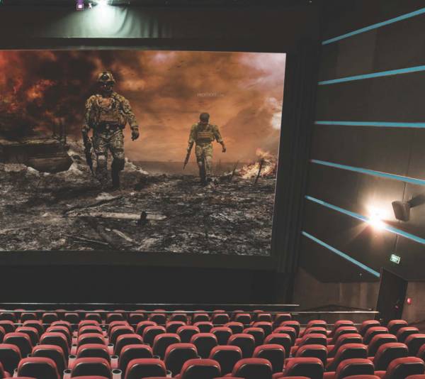  sapphire-82a Mini Theatre