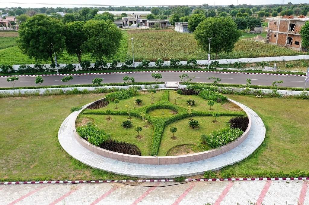  yaduraj enclave phase lll Landscaped Gardens