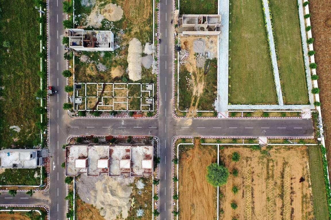  yaduraj enclave phase lll Plot
