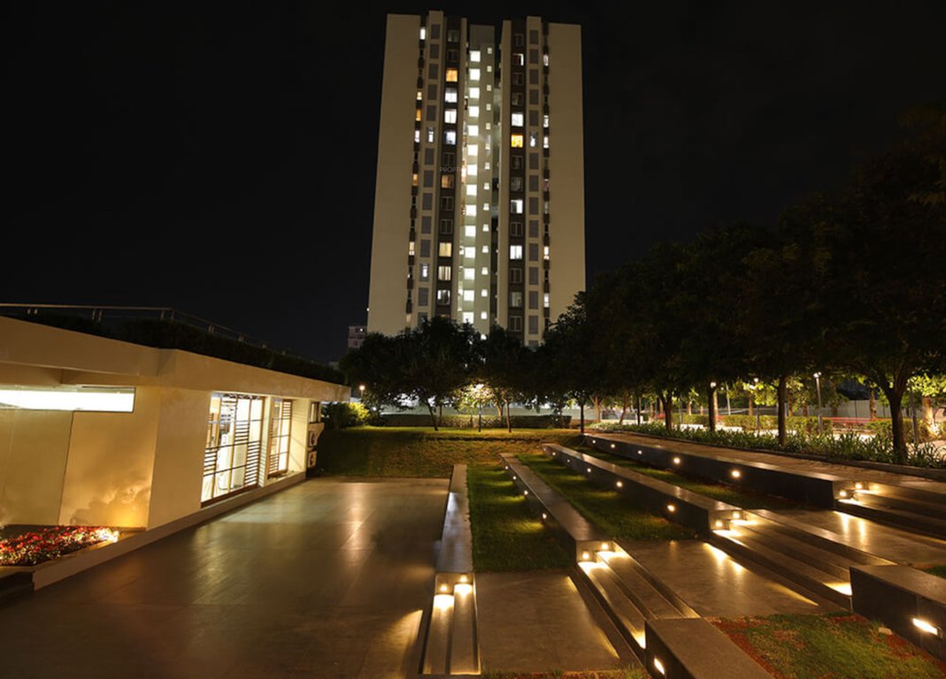  little earth kiwale building c13 Others