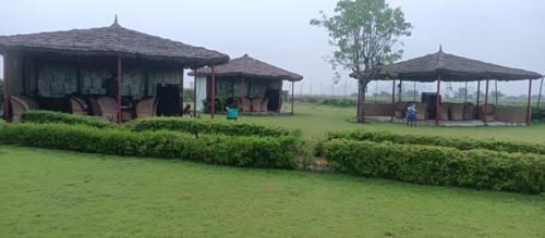 Others lotus-farms Others