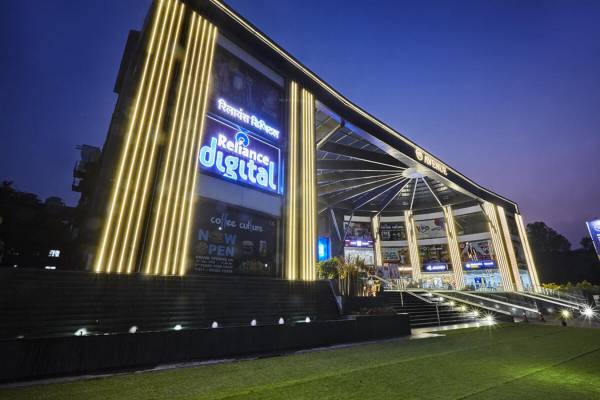  93-avenue-phase-iii Others