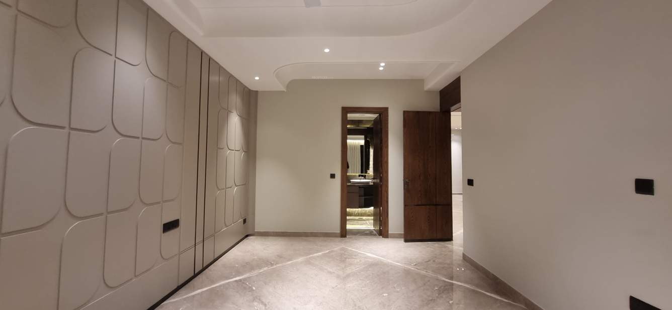  ultra premium luxurious floors Lobby