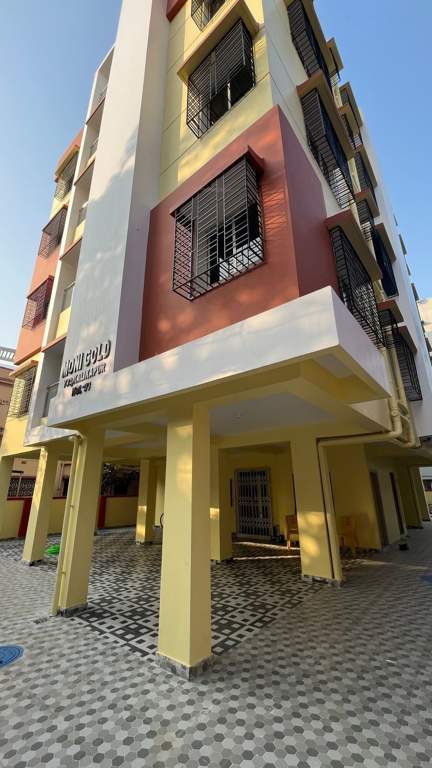  oiendrila moni gold Car Parking