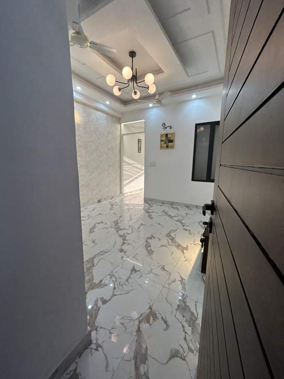  luxury floors Living Area