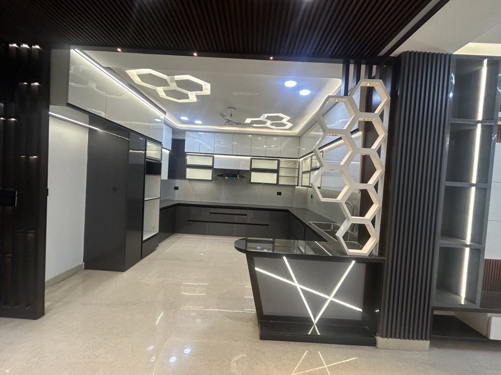  ultra luxurious floor Kitchen