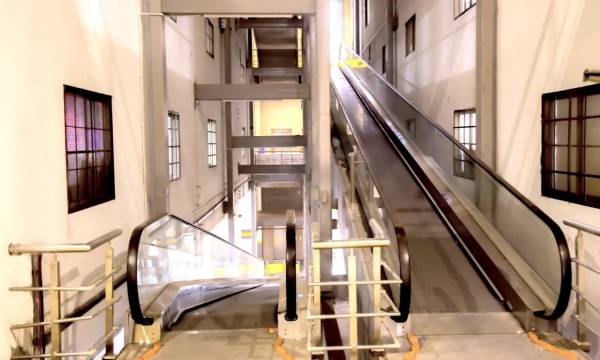  radha-raman-textile-market-phase-1 Escalators