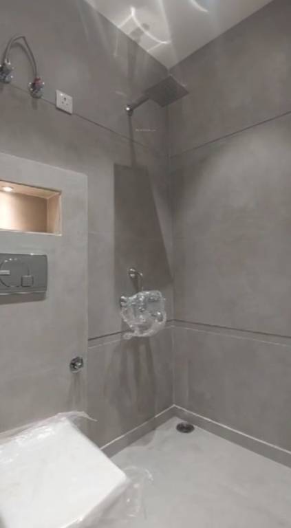  properties and builders Bathroom