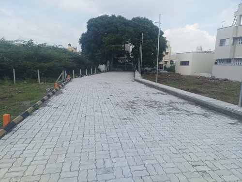  friends-avenue Internal Roads