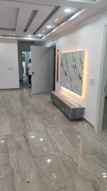 luxury floors 290 sq yd Living Area