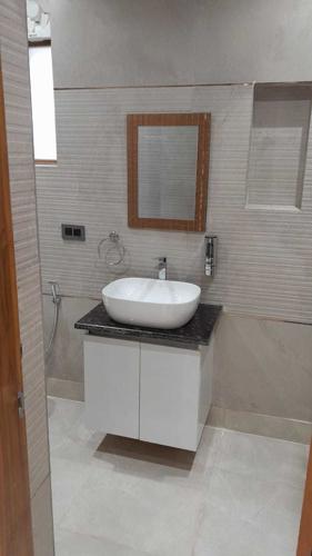  tirupati-luxury-floor-200-sq-yd- Bathroom