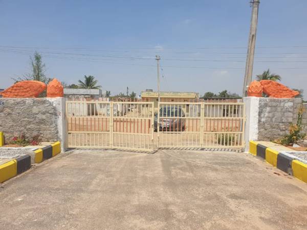  whistling-woods Gated Community