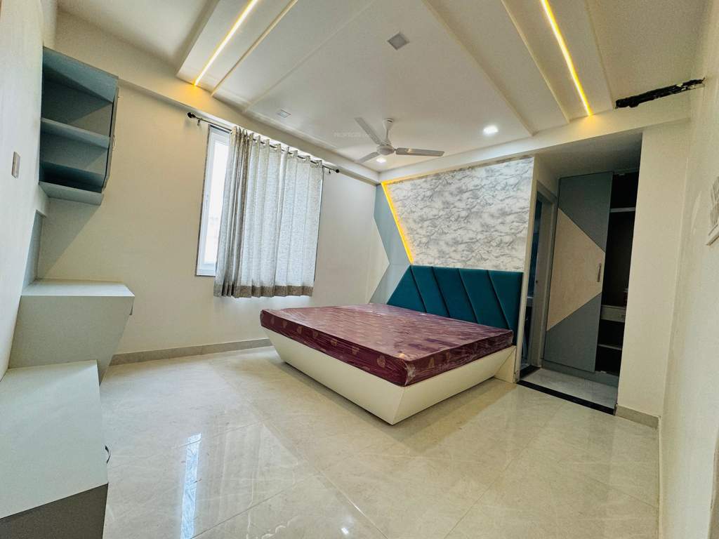  town square Bedroom