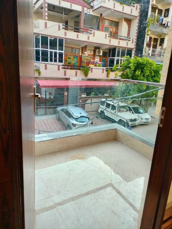  luxury homes Balcony