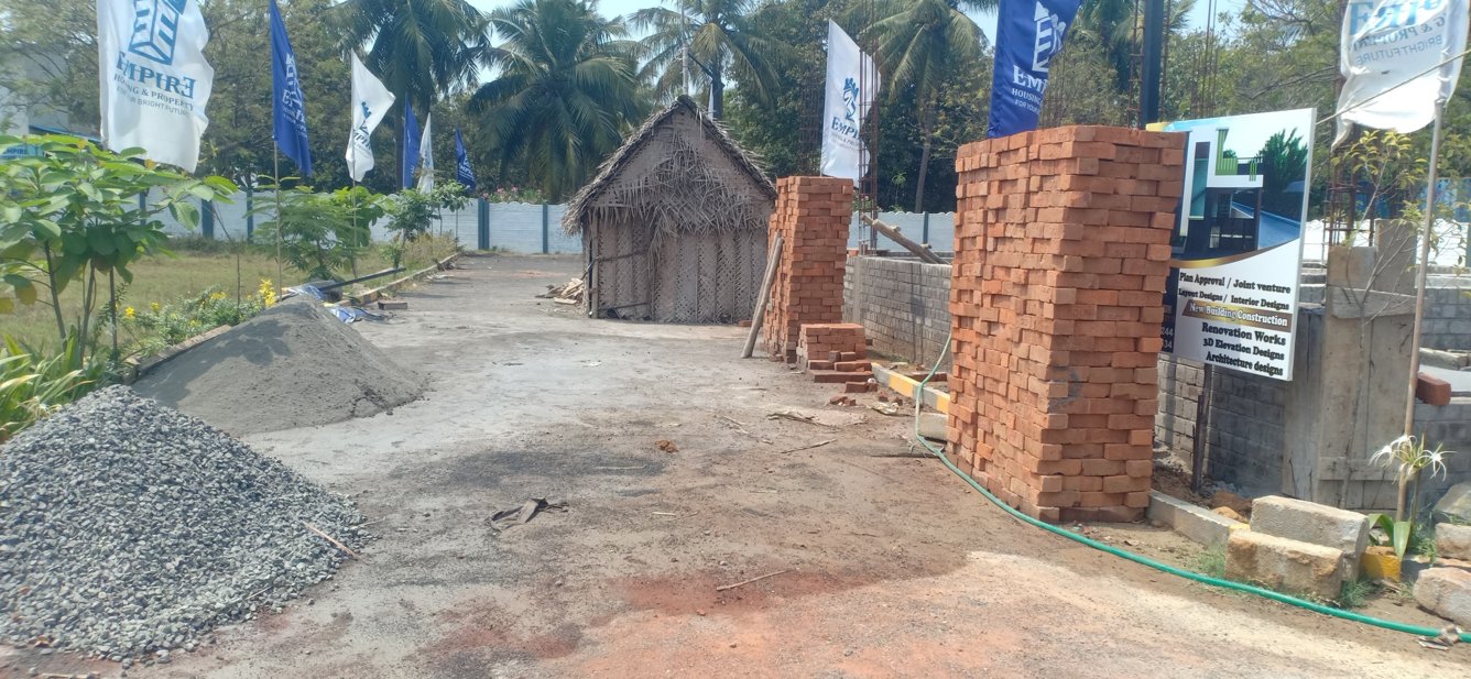  blooming garden Plot